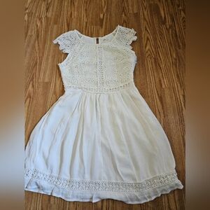 Kid's hollister women’s beige dress size 3 lace top side‎ zip